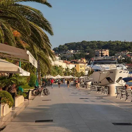 Πανσιόν Kredo 4*